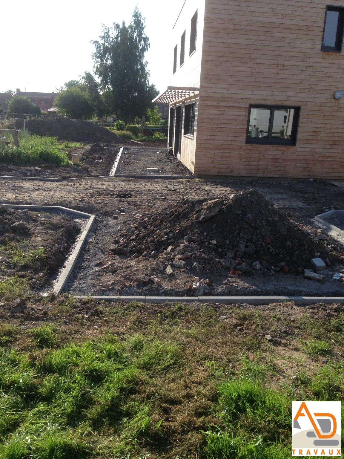 Pose d’enrobés / macadam / bitume à Neuville Saint Vaast (Pas-de-Calais)