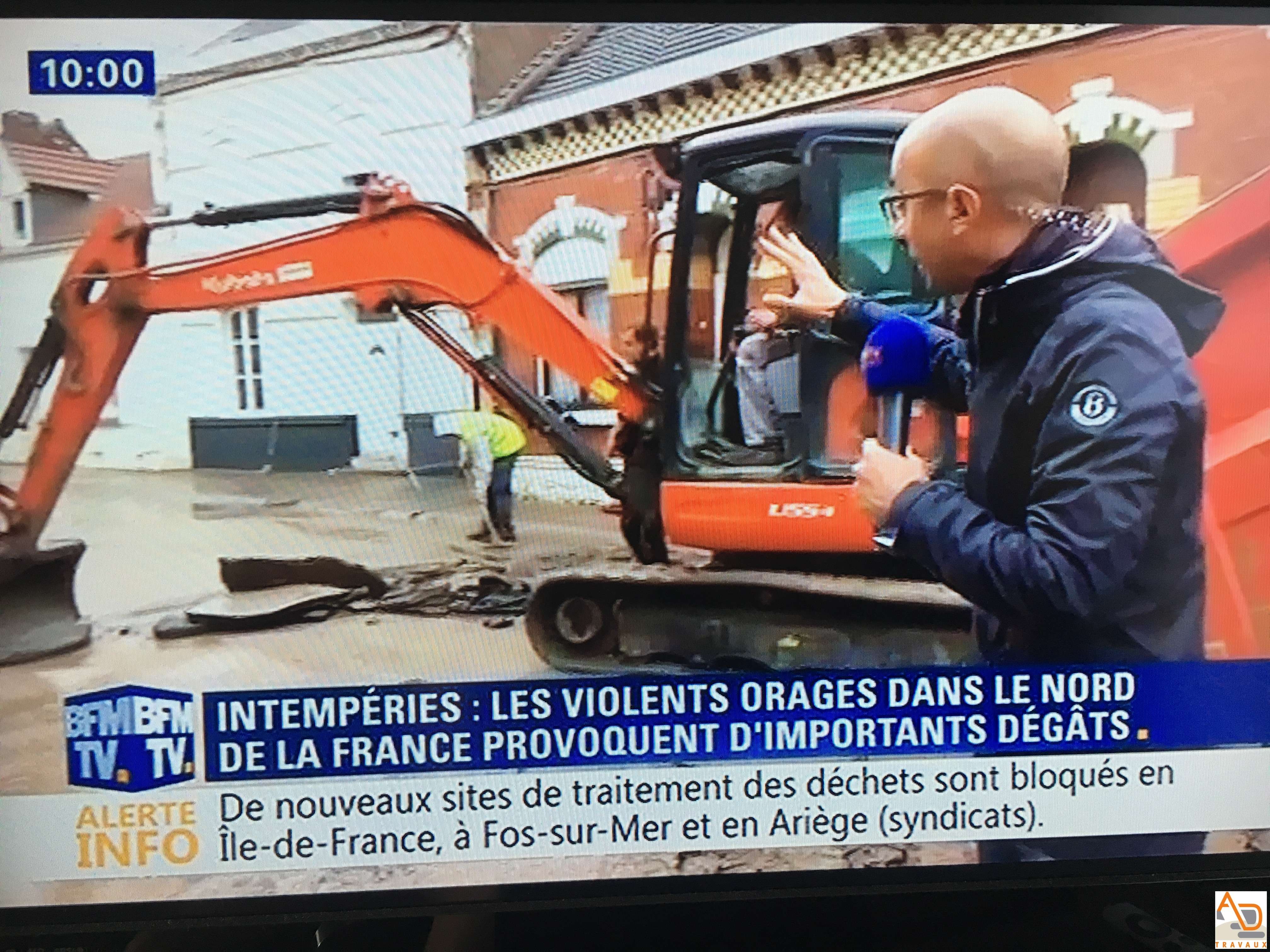 Pose d’enrobés / macadam / bitume à Souchez (Pas-de-Calais)